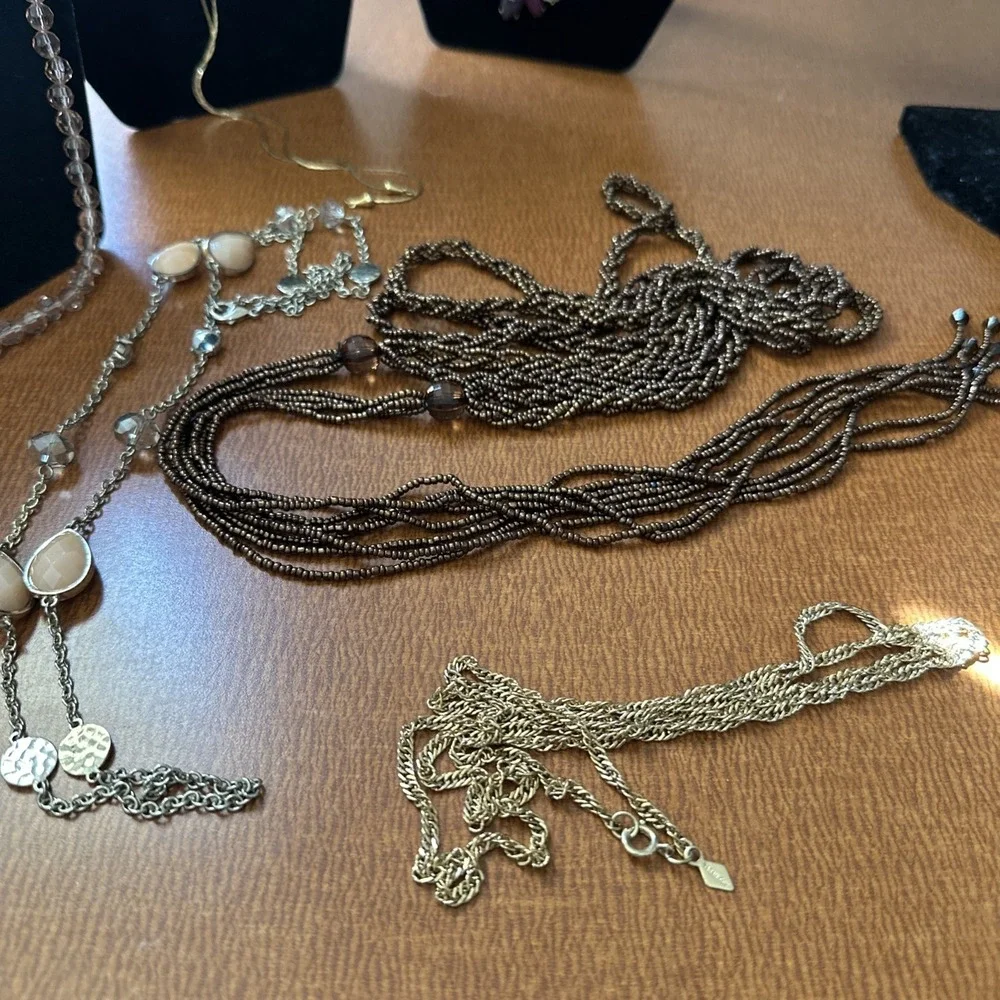 Vtg Necklace Lot: Sarah Coventry Gold Tone,‎ Beads, Statement, More